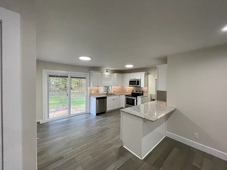 15118 Hickory St #15118 — Photo 7