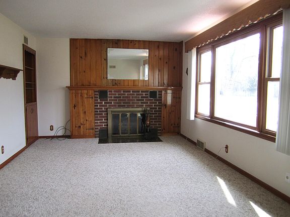 3rd image of 1182 Idaho Ave SE