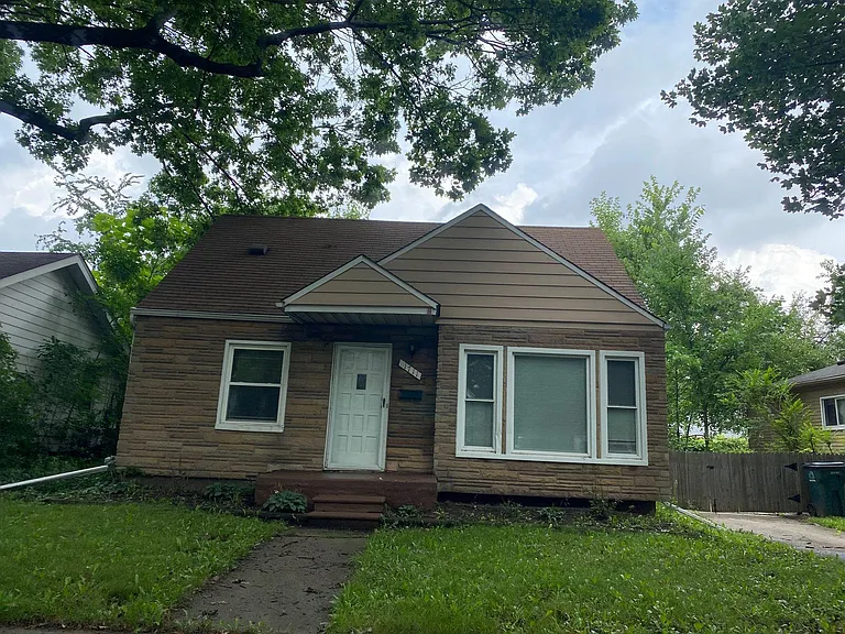 1711 Channing St — Photo 1