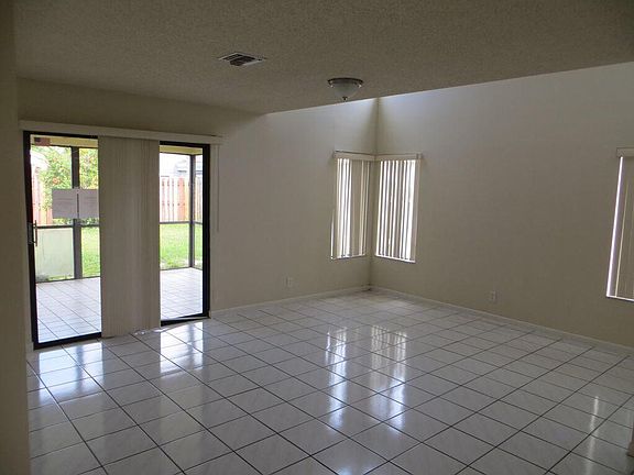 4th image of 3481 NW 20th St