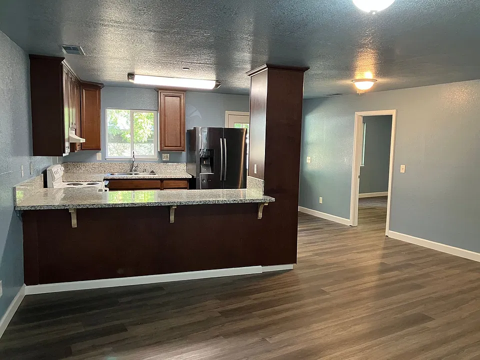 1004 Gemini Ct #B