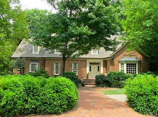 812 Westwood Dr, Raleigh, NC 27607