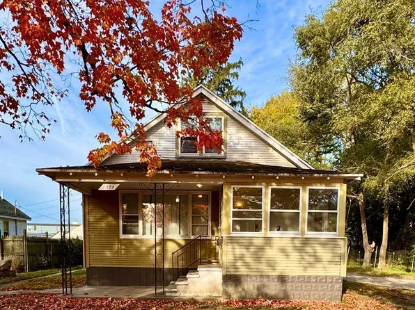1373 Kenneth St, Muskegon, MI 49442