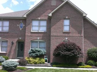 962 Cedarpark Dr, Cincinnati, OH 45233