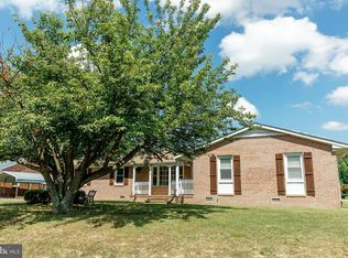 317 Beechnut St, Fredericksburg, VA 22408