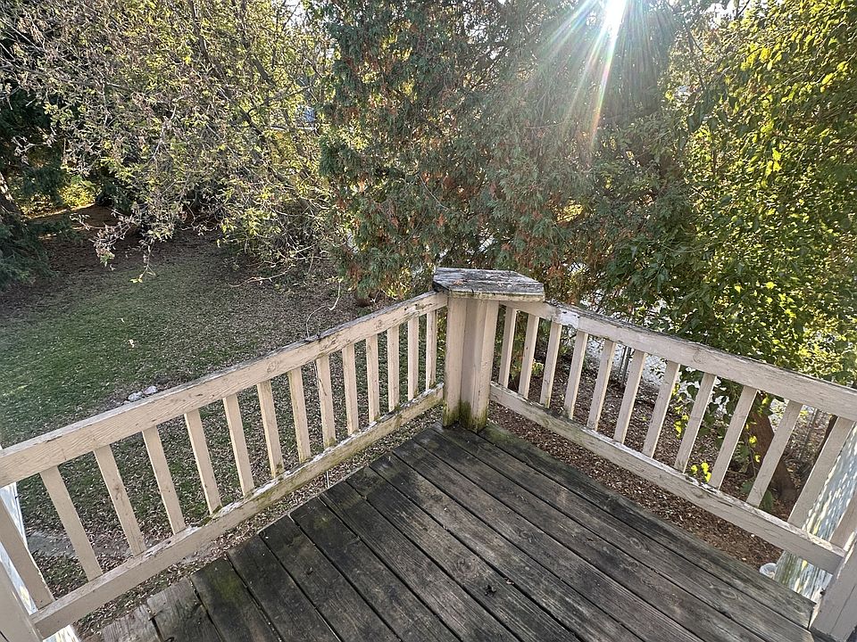 3717 W Water St Apt 3, photo 16