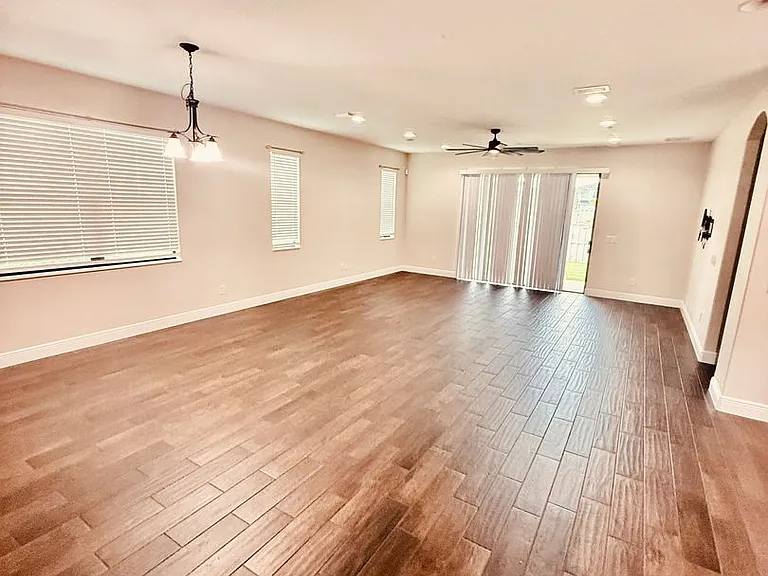 7594 Poulicny Ln — Photo 5