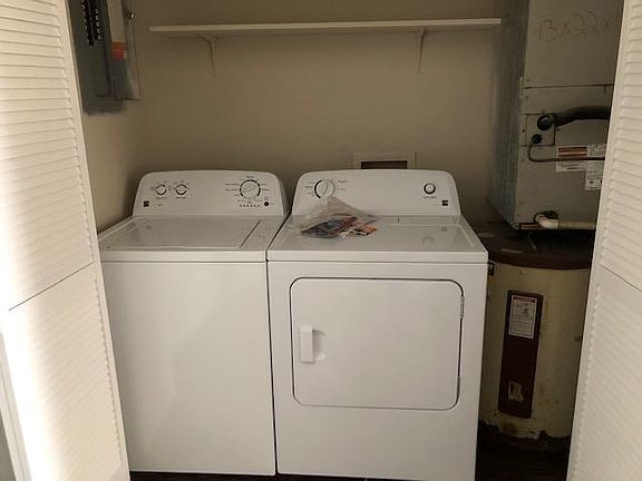 5th image of 230 Lanier Dr #242