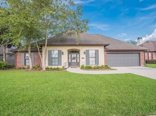 102 Pavie Ln, Church Point, LA 70525