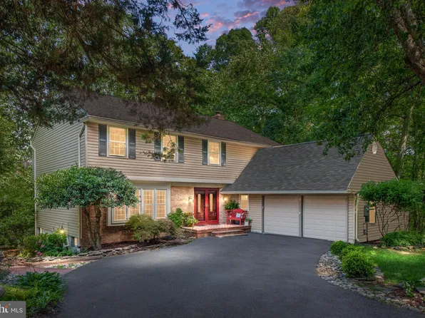 8412 Sweet Pine Ct, Springfield, VA 22153