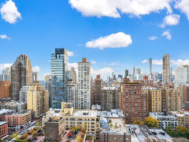 343 E 74th St #34PHD — Photo 9