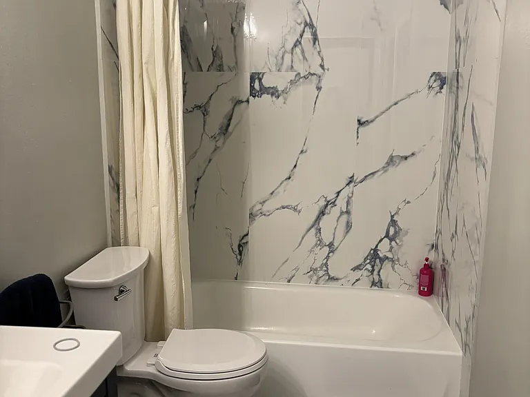 506 E Howell St #302 — Photo 5