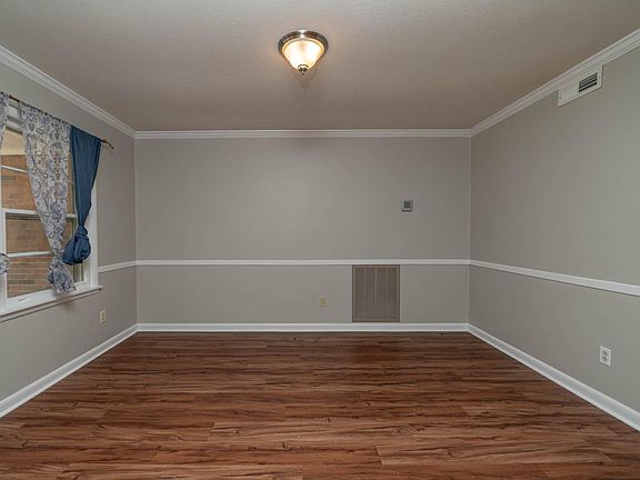 2nd image of 608 Mountain Gap Dr SE