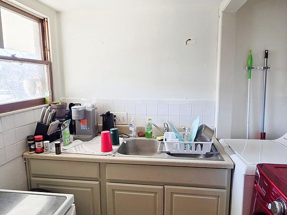 5th image of 1426 W State Street