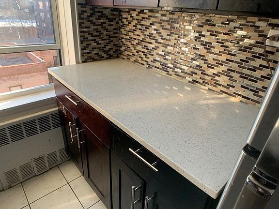 3rd image of 3625 Parsons Blvd APT 4C