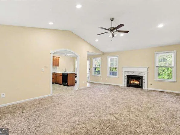 150 Oak Cir S, Stockbridge, GA 30281