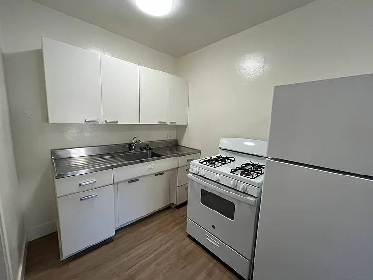 1625 O St #102 — Photo 6