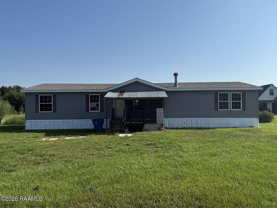 1st image of 370 Pointe Noir Rd
