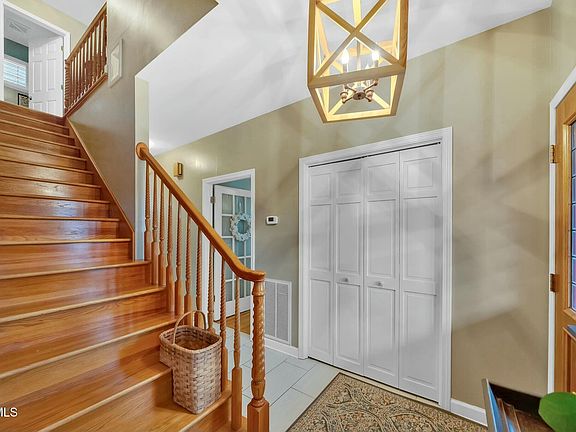 5th image of 3301 Hull Dr
