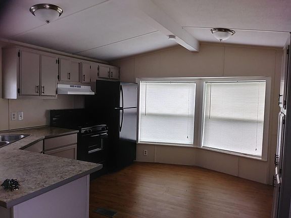 2nd image of 1293 Pennington Dr