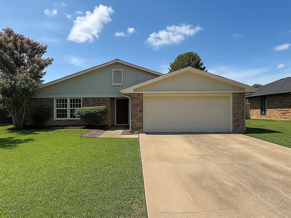 1st image of 1348 Fieldstone Dr
