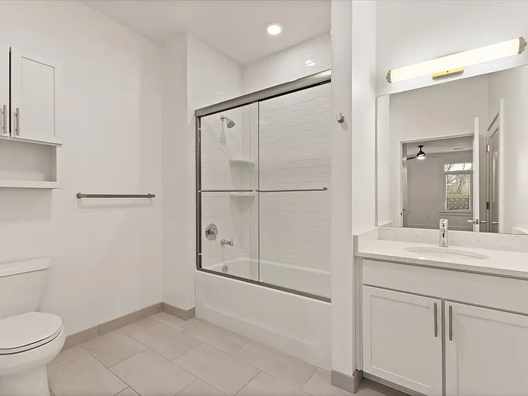 450 Springfield Ave #301 — Photo 12