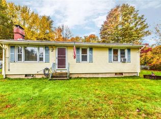 89 Spring St, Hope Valley, RI 02832