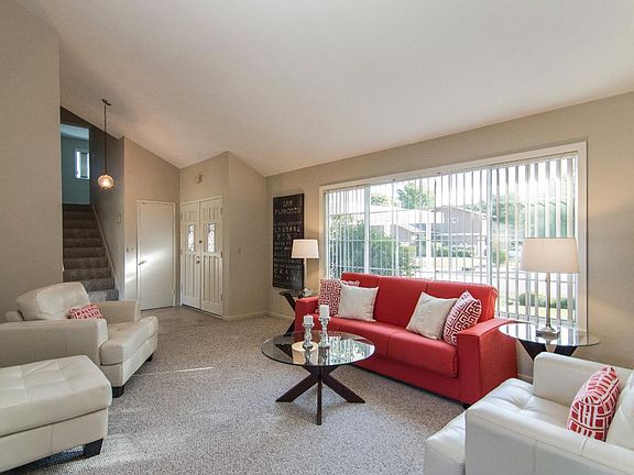 2nd image of 4366 Thousand Oaks Dr