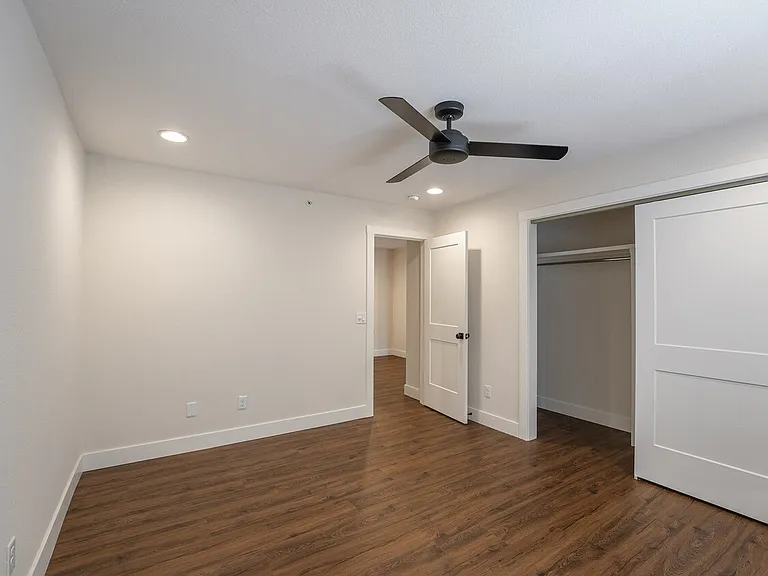Highland Park Apartments — Photo 13
