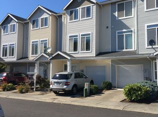 10431 SE Oak St, Portland, OR 97216