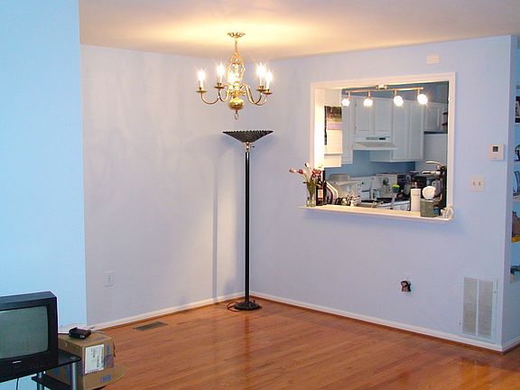 Living Room & Open Bar
