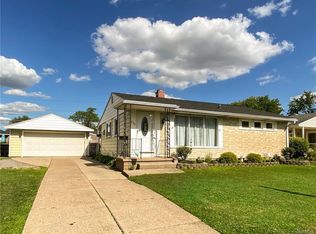 438 Woodgate Rd, Tonawanda, NY 14150