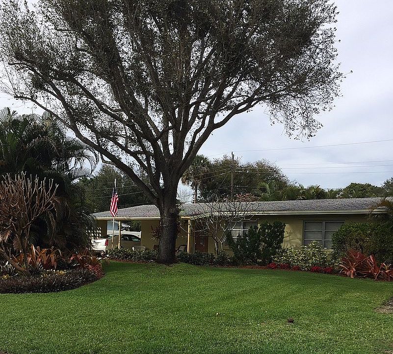 1st image of 506 SW South Riverpoint Dr