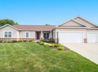 19121 Golden Pond Ct, South Bend, IN 46637