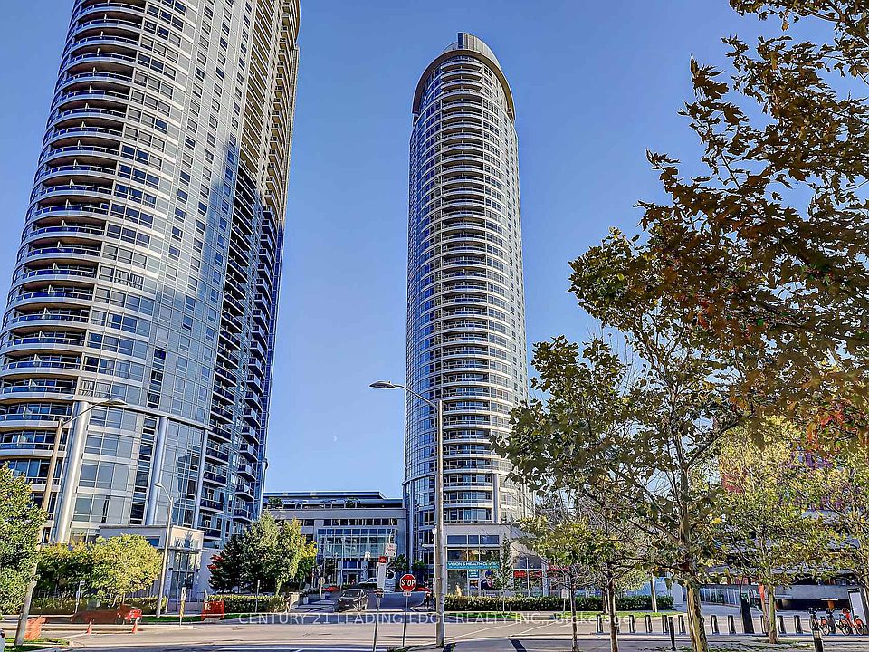 1st image of 125 Village Green Sq #3311