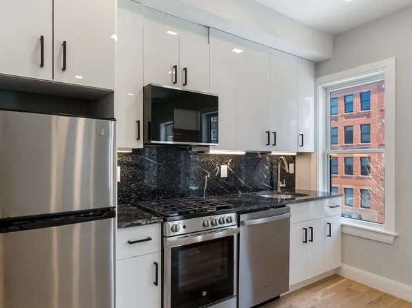 40 Chelsea St, Boston, MA