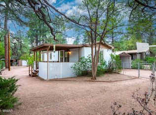 2045 Wilderness Dr, Overgaard, AZ 85933