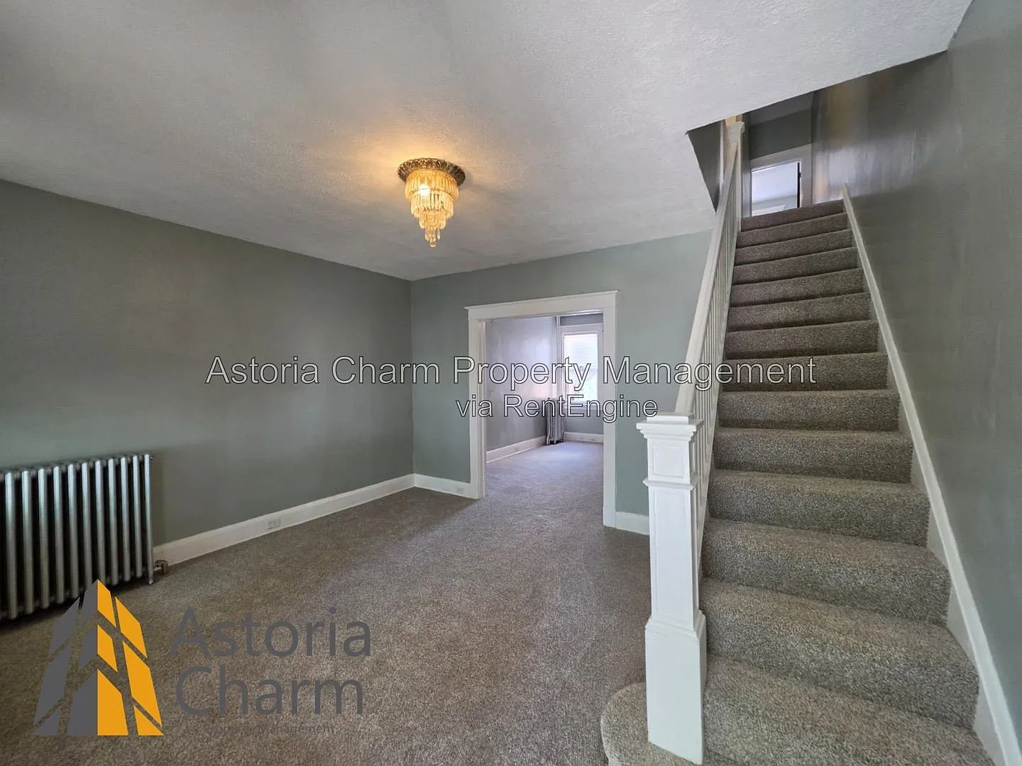 3 bed, 1.0 bath, 1200 sqft, $1,349 — Photo 2