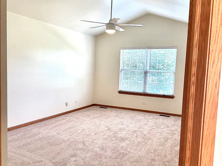 315 Bay Dr — Photo 18