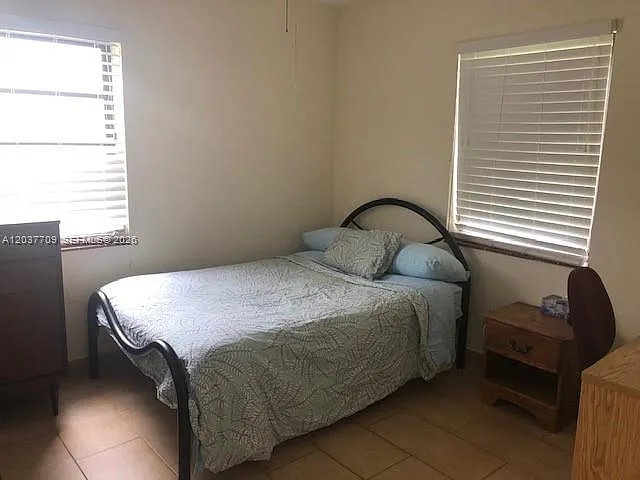 6510 SW 58th Ave — Photo 7