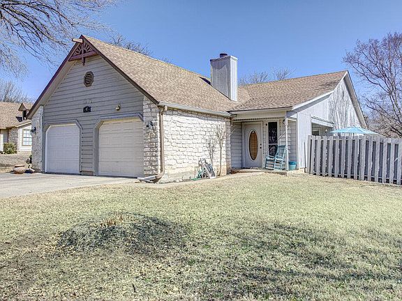2nd image of 417 Fantail Loop APT B
