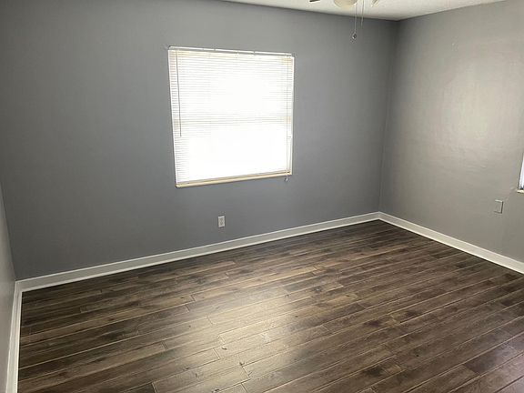 3rd image of 5152 4th Ave S