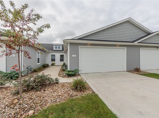 117 Fallen Oak Ln, Elyria, OH 44035