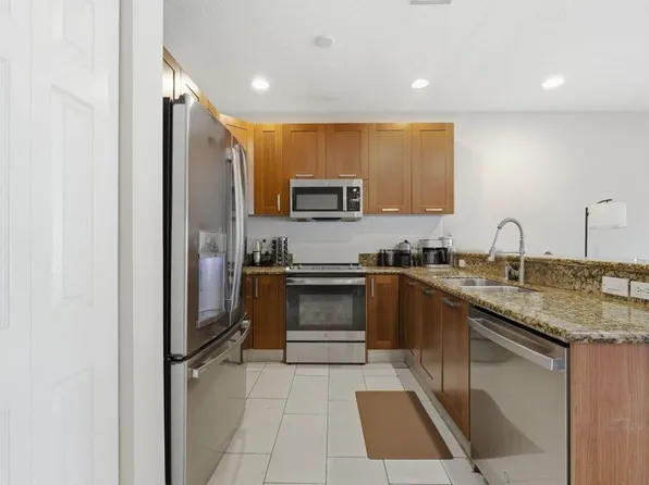 710 SW 4th Ave, Fort Lauderdale, FL 33315
