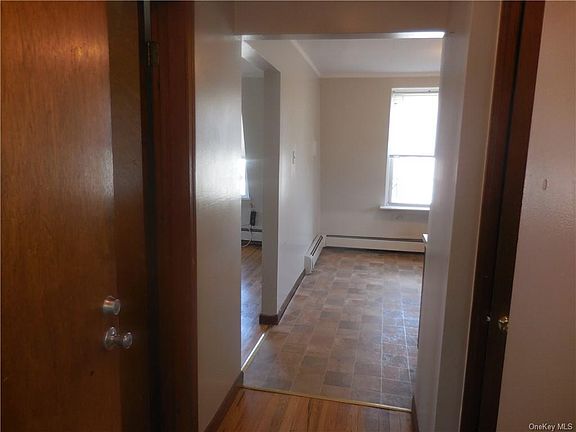 3rd image of 223 Hudson St #3