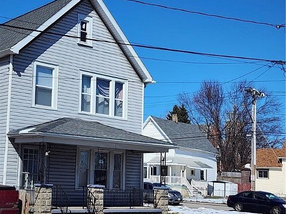 2nd image of 186 Smith St #1