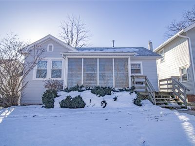 1613 I Ave NE, Cedar Rapids, IA, 52402