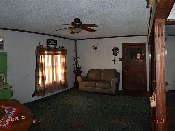 3rd image of 810 S Yosemite St