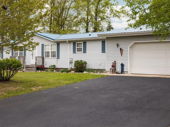 5206 S Riverview Dr, Lake City, MI 49651