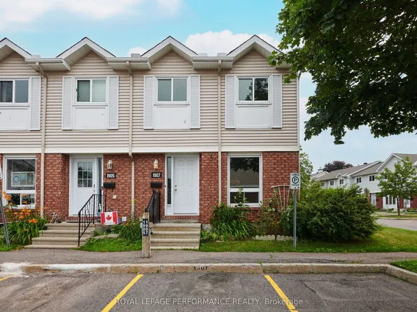 1907 Colorado Ln #33, Ottawa, ON K1C 6V4